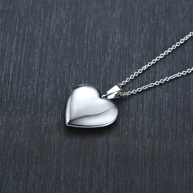 medaillon coeur photo cadeau souvenir personnalise maison des emotions
