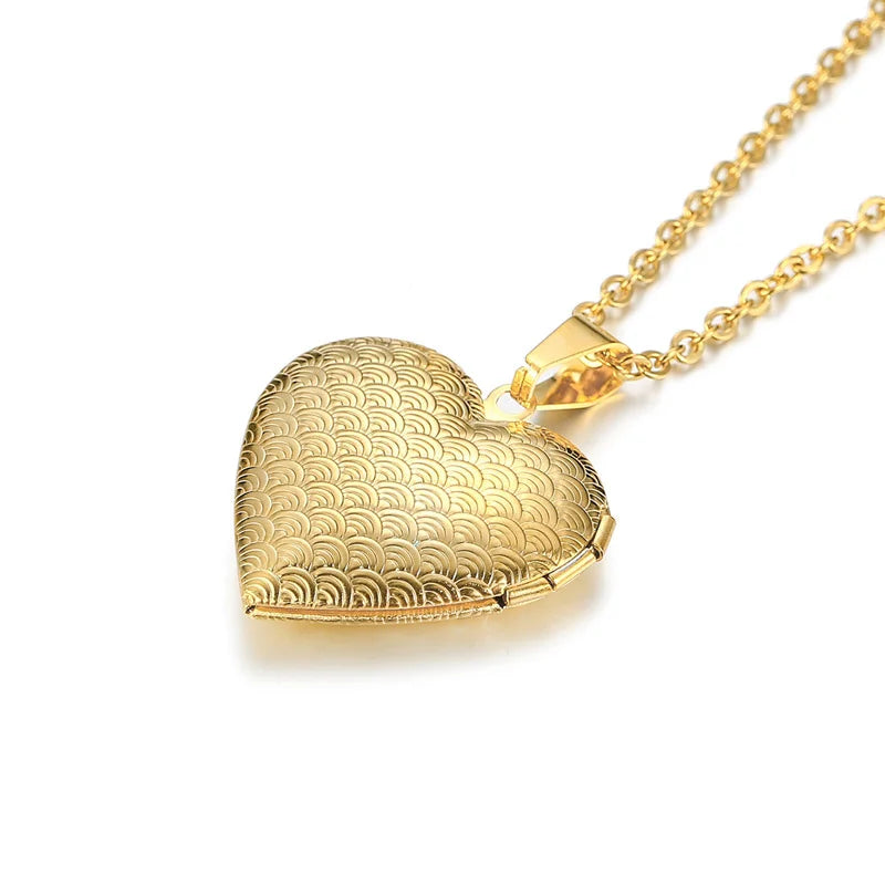 Collier Médaillon Cœur Fleuri