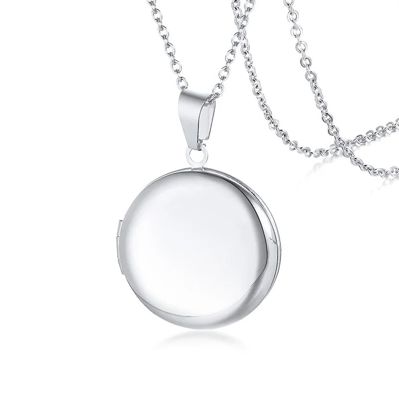 collier medaillon coeur ouvrable vue packshot maison des emotions