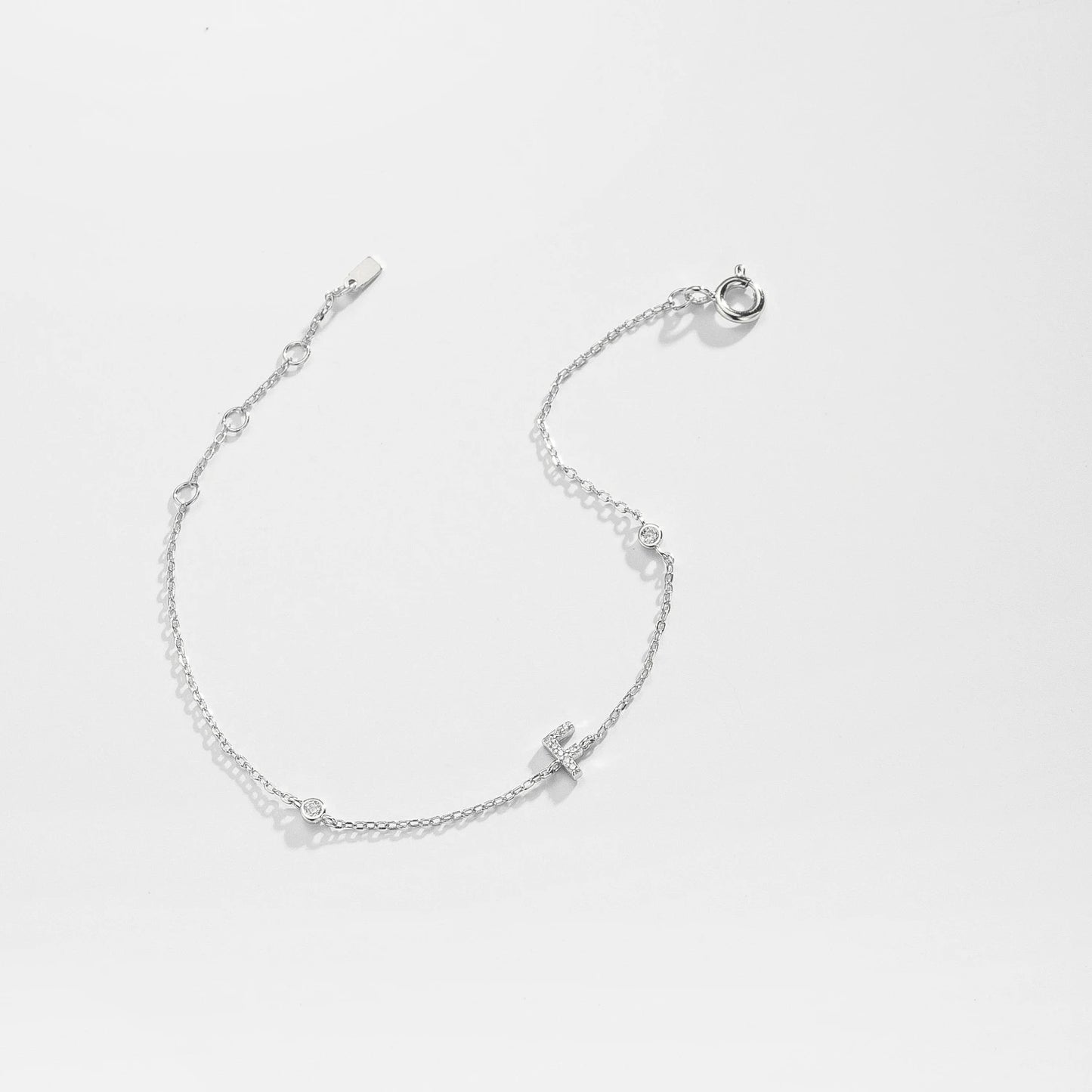 bracelet initiale argent 925 porte au poignet femme cadeau
