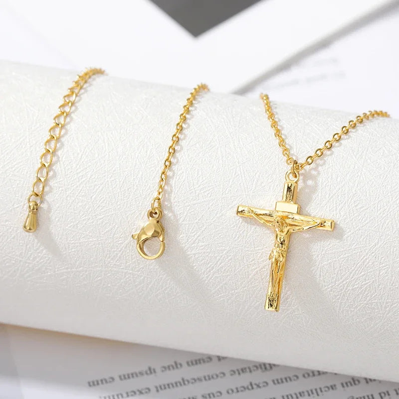 Collier Croix Jésus Acier Inoxydable