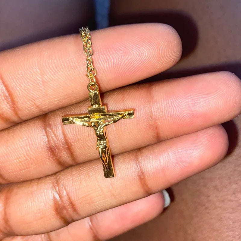 Collier Croix Jésus Acier Inoxydable