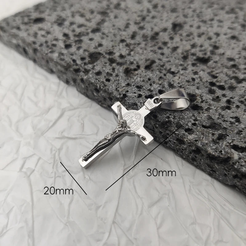 Collier Croix Jésus Or 18K – Acier Inoxydable