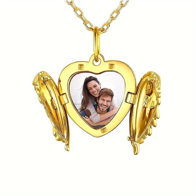 collier photo ailes ange ecrin vue packshot maison des emotions
